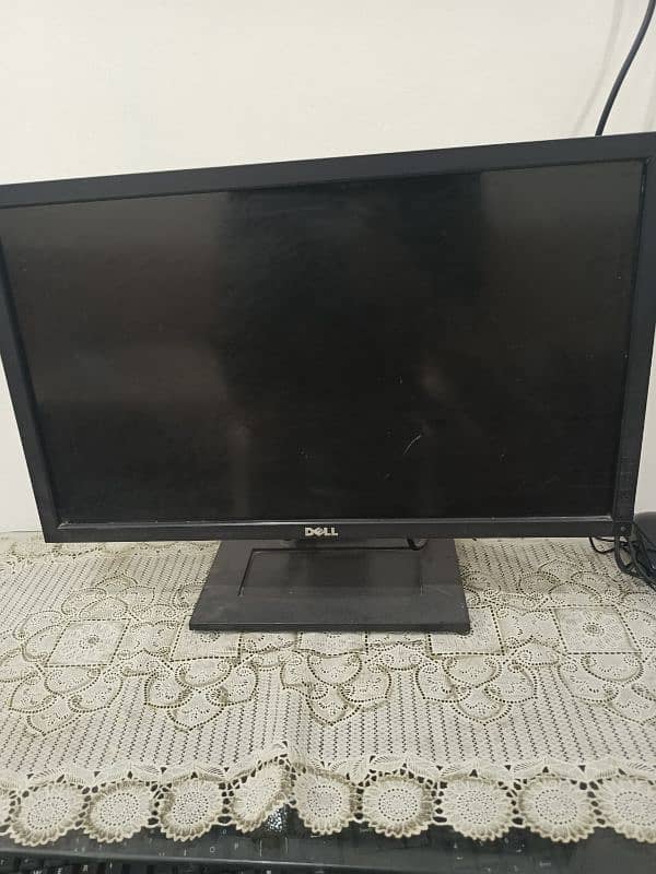 HP Pc Z420 Dell monitor 3