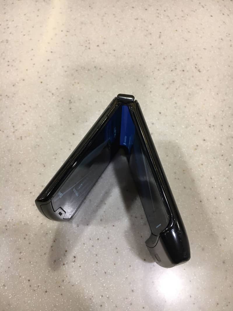 Motorola Razr Flip 1