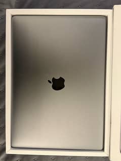 Macbook Pro core i5 13 inch 16GB/512GB