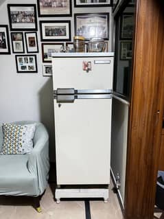 Philipis Refrigerator For Sale (G14/4)