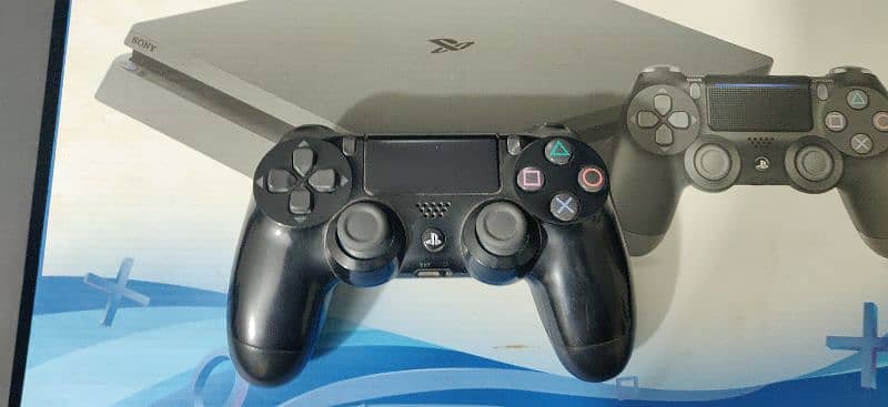 PS4 Slim for Sale – Complete Package with Game! 1