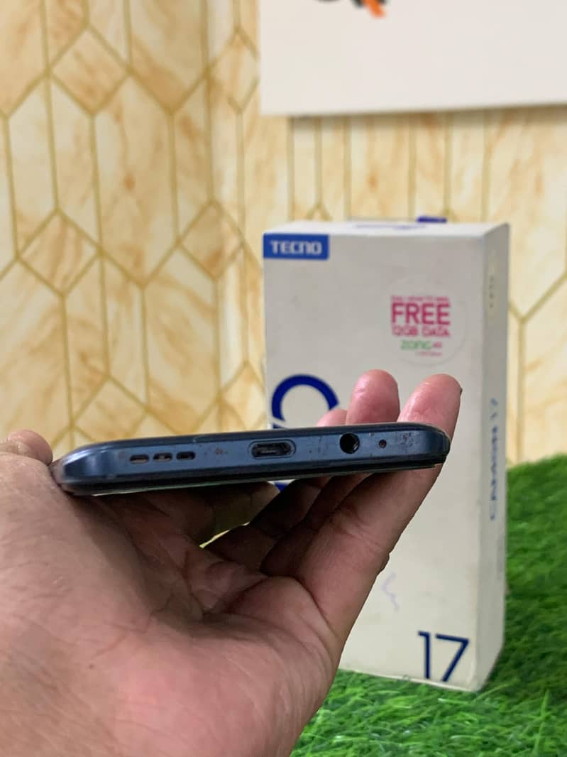 Tecno Camon 17 6gb Ram 128gb Storage with Box 4