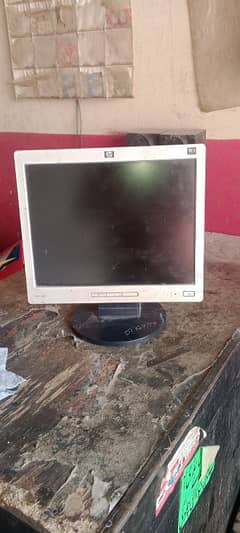 computer LCD for sale with power cable with vga cable urgent sale