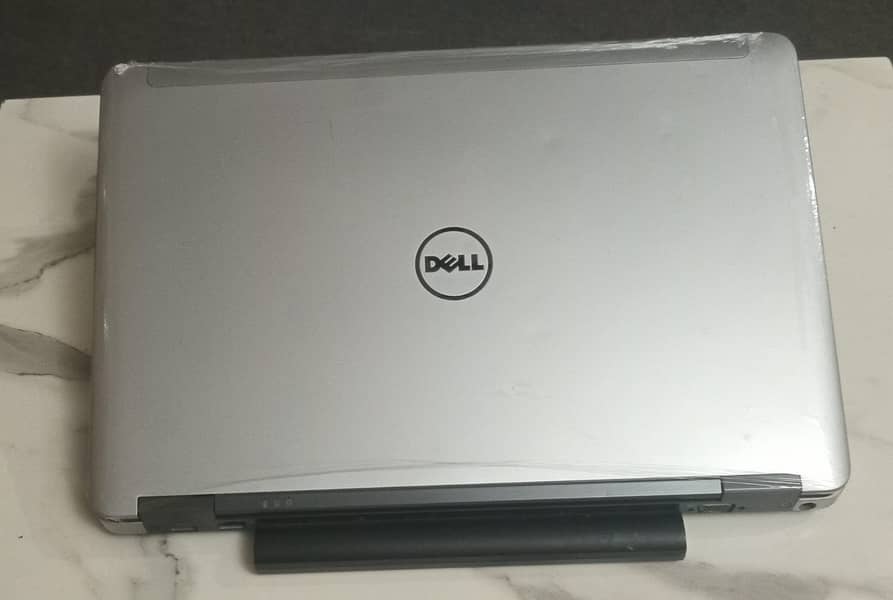 Dell Precision m2800 with 2GB GC | Gaming or Heavy Rendering / Editing 1