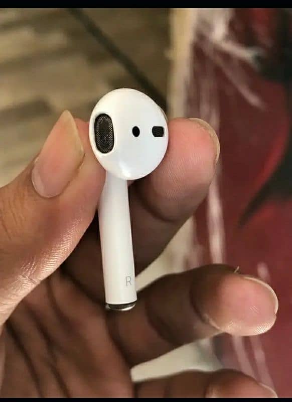 apple earphones 0