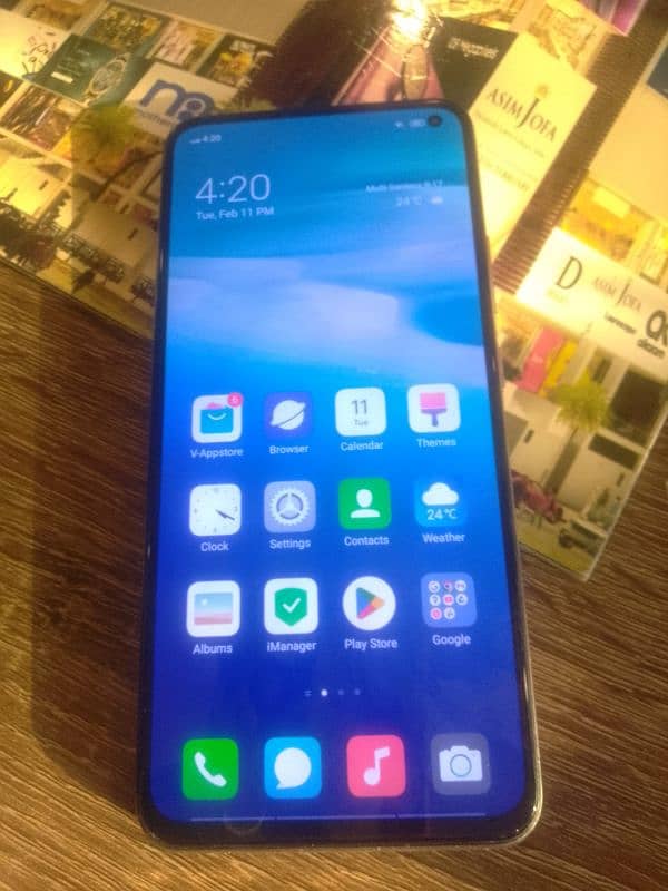 vivo V17 0