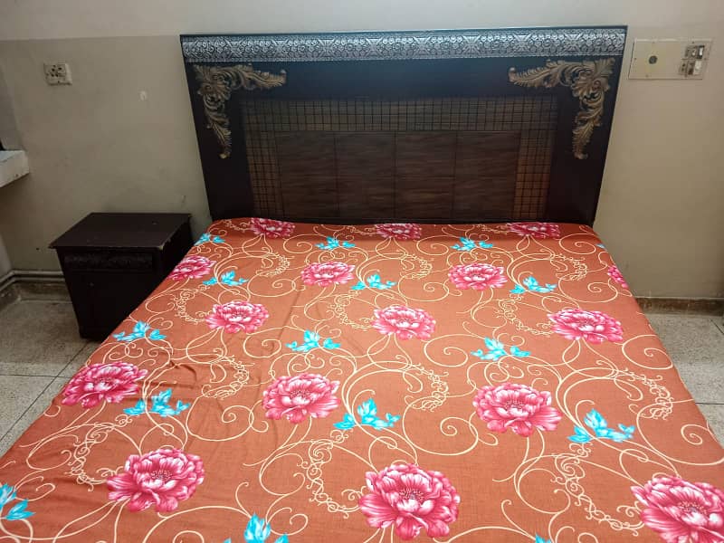 1 AND 2BEDS FURNISHED FLAT ROOM FOR RENT IN ALLAMA IQBAL TOWN 2