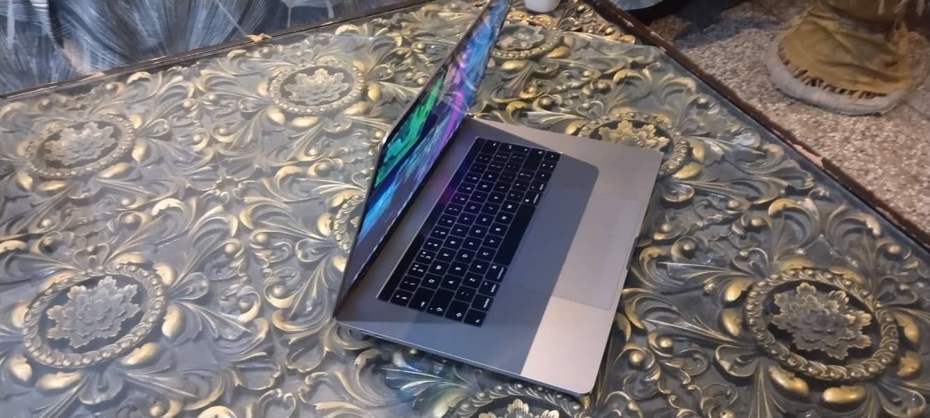 Msckbook pro 15 inch 2017 Memory 16 GB & 256 5