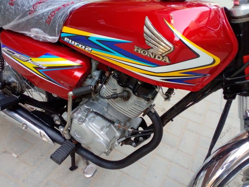 Honda 125 Hyderabad number 19 model 1