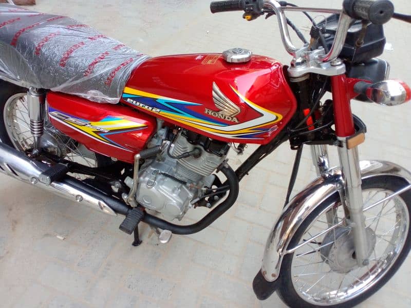 Honda 125 Hyderabad number 19 model 2