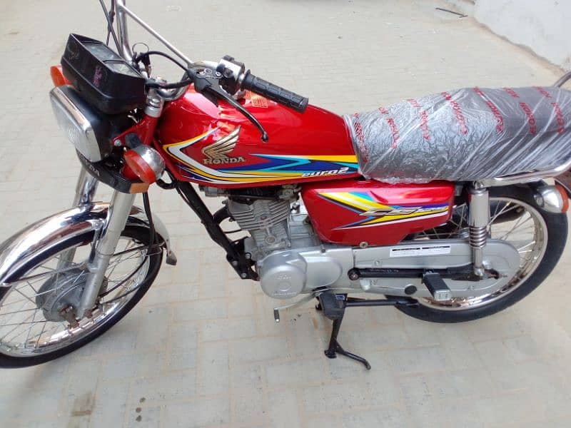 Honda 125 Hyderabad number 19 model 6