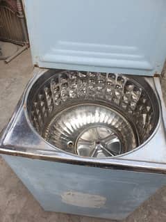 WASHING MACHINE WITH EXCELLENT WORKING CONDITION