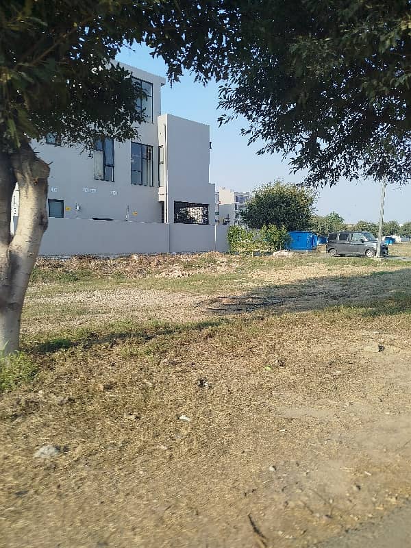 R-116 Corner Plots 137 Sq Feet Excess Land 13