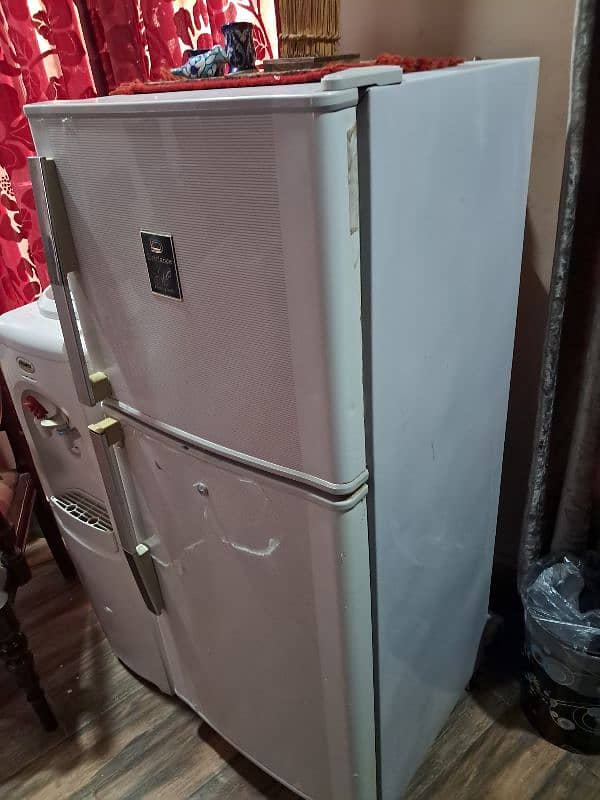 Dawlence refrigerator in perfect condition for sale 0