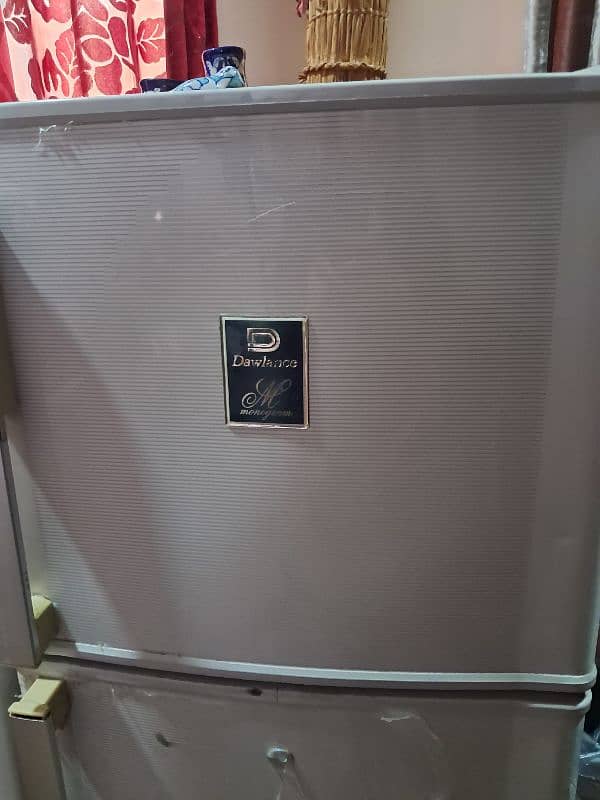 Dawlence refrigerator in perfect condition for sale 3