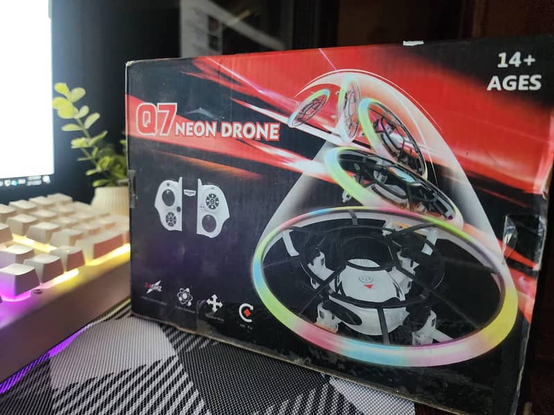 Q7 Neon Drone / Drone / quad drone / helicopter 3