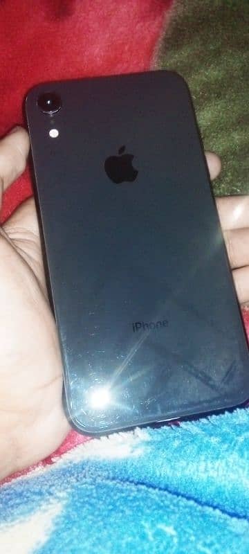 iphone XR in good condition 2