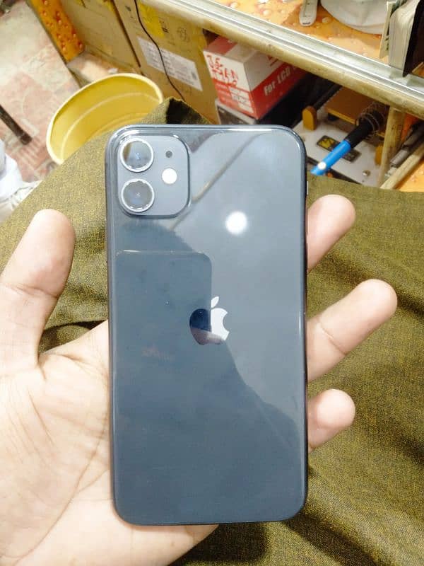 iPhone 11 pro Max 256 GB iPhone 11 iPhone XR iPhone 7 plus 2