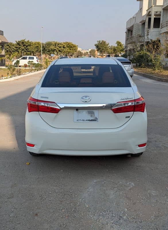 Toyota Corolla GLI 2015. Total Genuine. 8