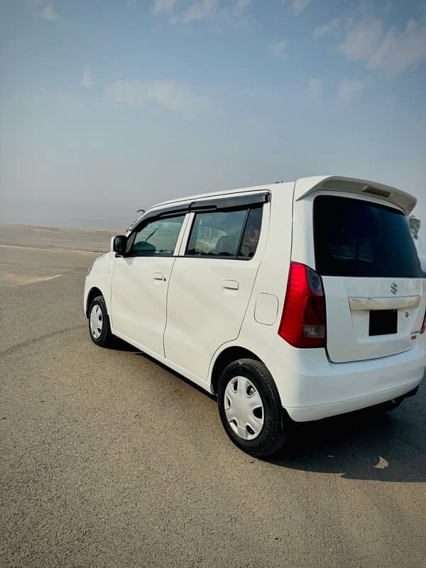 Suzuki Wagon R 2015 model 2016 registration 6