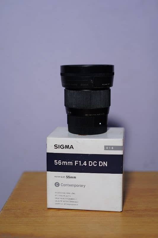 Sigma 56mm F 1.4 DC DN Sony E mount with box 1