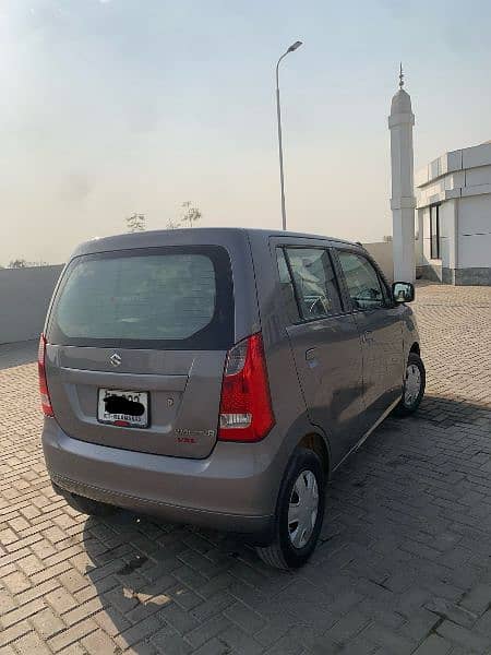 Suzuki Wagon R 2015 6