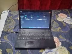 laptop for sell urgent need mony