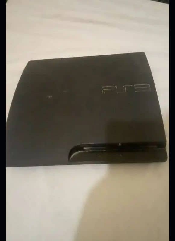 playstation 3 entertainment  with two CD (free) 10 by 10 condition 3