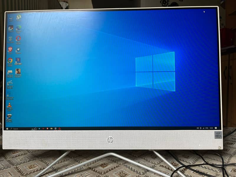 HP All-In-One PC 24 Inch 24-df0xxx Intel  8GB 256GB SSD 4GB GPU 1