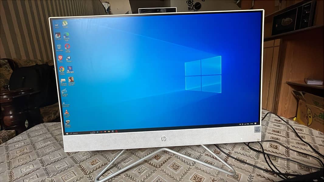 HP All-In-One PC 24 Inch 24-df0xxx Intel  8GB 256GB SSD 4GB GPU 2