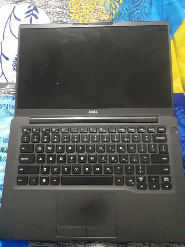 Dell latutude core I7 8th gen /16gb ram and 512gb nvme ssd 0