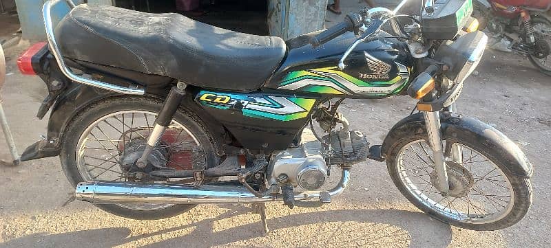 HONDA CD 70 2023 KARACHI NUMBER 1