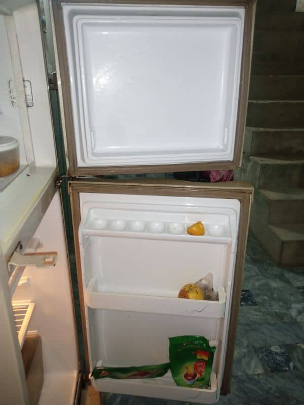 Dawlance refrigerator 3