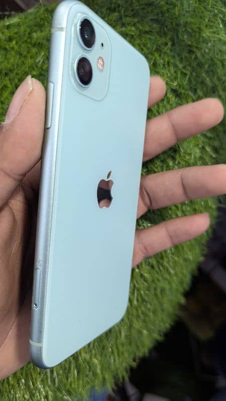 iphone 11 128GB pta approved 4