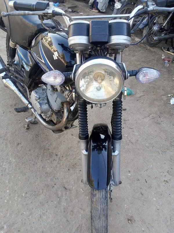 suzuki GS 150 1