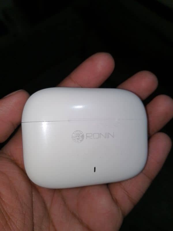 RONIN slightly used original earbuds 0