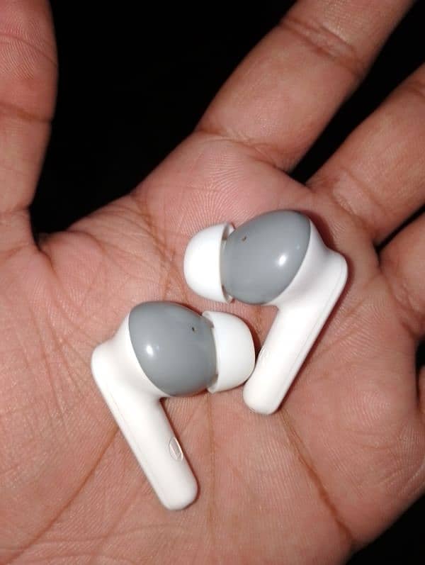 RONIN slightly used original earbuds 7