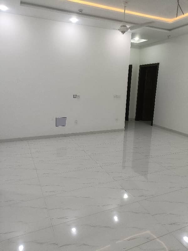 1 Kanal Upper Portion For Rent 7