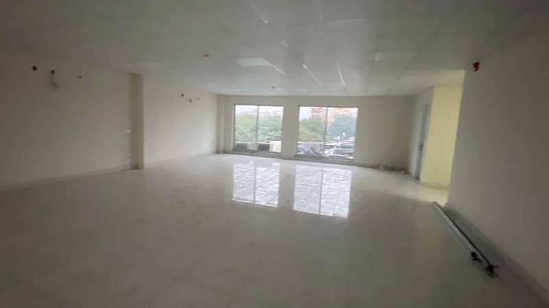 16 Marla Commercial Floor For Rent Near ShaukatKhanum Johar Town Lahore 2