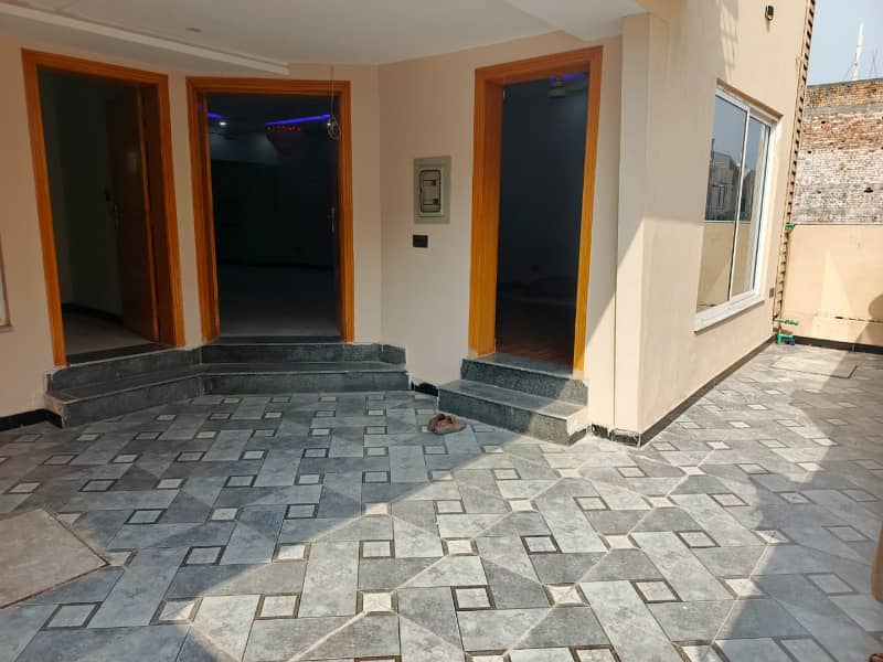 7 MARLA BRAND NEW HOUSE AVAILABLE FOR SALE IN USMAN BLOCK BAHRIA TOWN 2