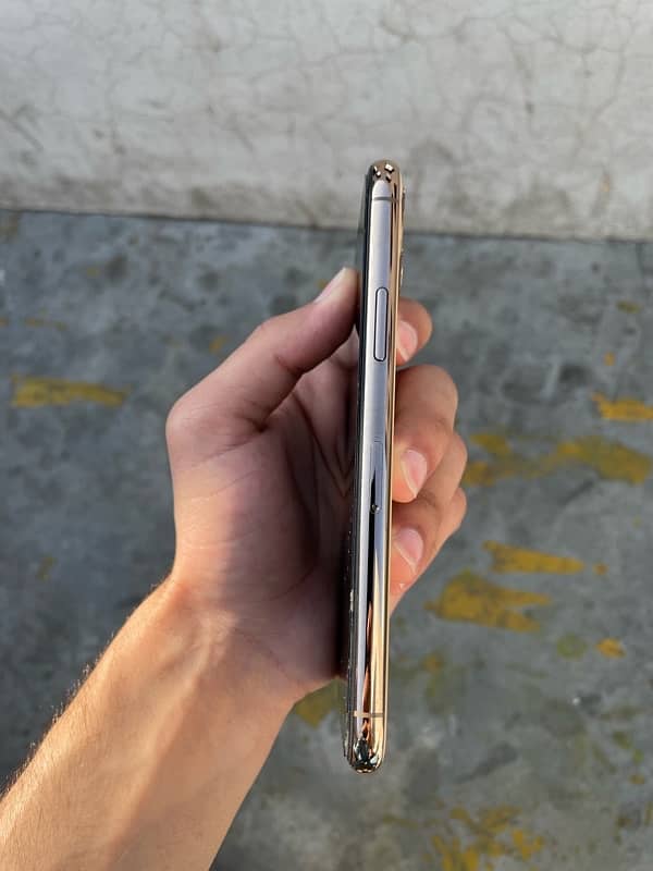 Iphone 11 pro non pta 256gb. 5