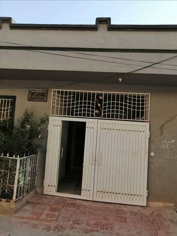 Used 2 Marla Double Storey House for Sale in Wakeel Colony Near Airport Housing Society Gulzare Quid and Express Highway Judicial And Gulberg Green Residencia 8