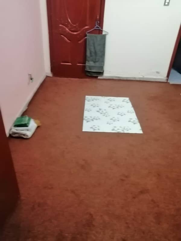 Used 2 Marla Double Storey House for Sale in Wakeel Colony Near Airport Housing Society Gulzare Quid and Express Highway Judicial And Gulberg Green Residencia 9