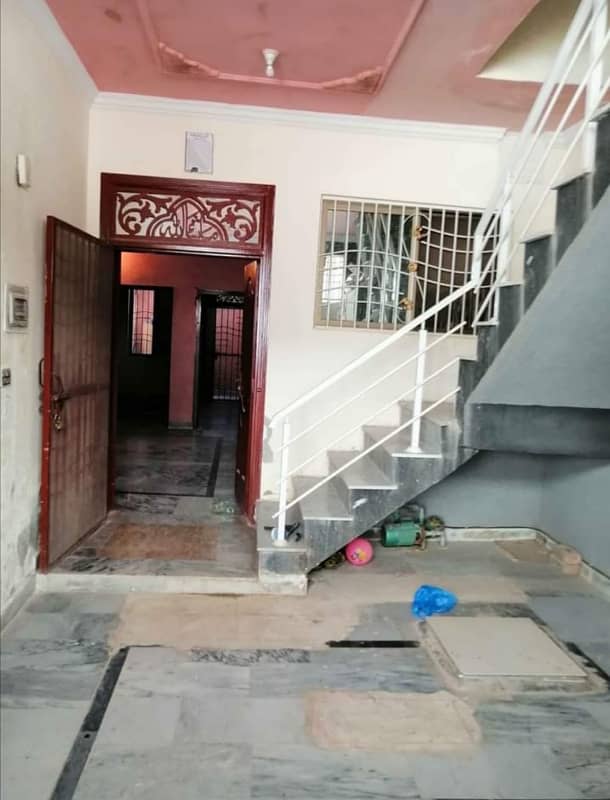 Used 2 Marla Double Storey House for Sale in Wakeel Colony Near Airport Housing Society Gulzare Quid and Express Highway Judicial And Gulberg Green Residencia 11