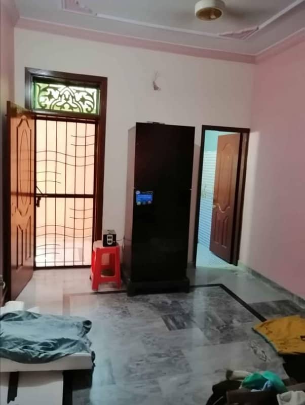 Used 2 Marla Double Storey House for Sale in Wakeel Colony Near Airport Housing Society Gulzare Quid and Express Highway Judicial And Gulberg Green Residencia 12