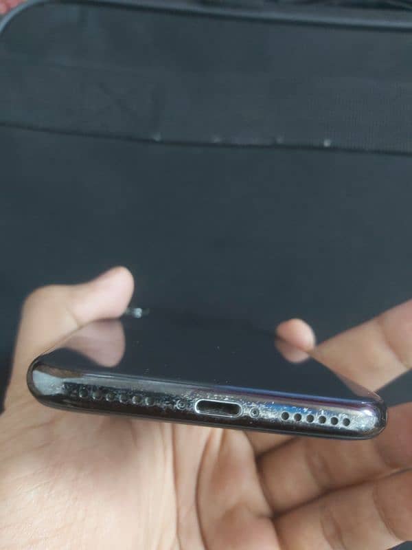 Iphone  X NON PTA 4