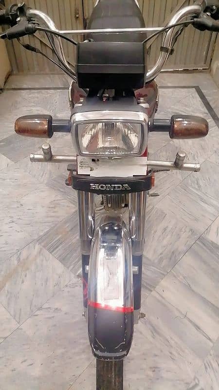 Honda CD 70 . . . . Show room data 27.7. 2022. . . 0