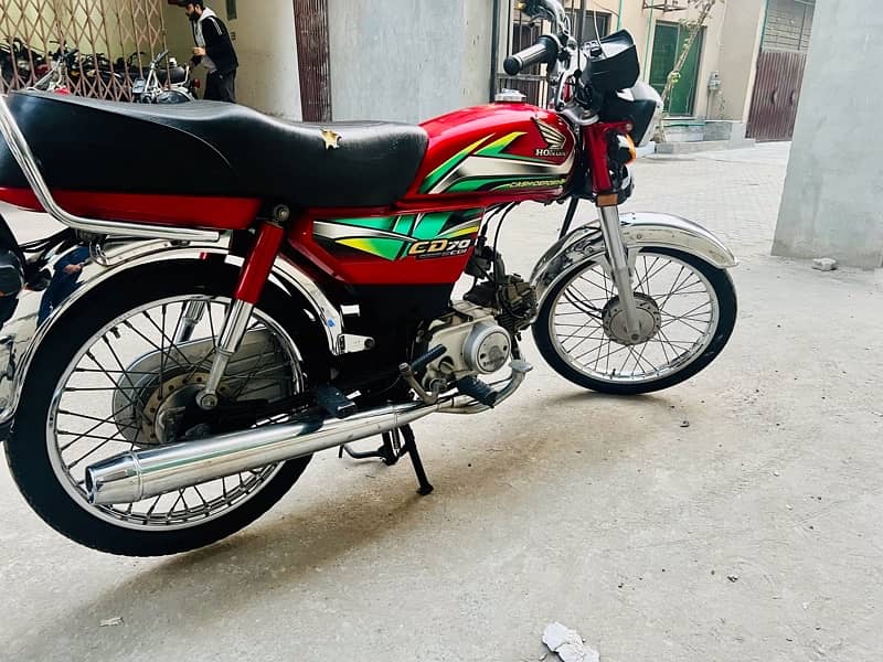 Red Honda cd70 2022 Model Urgen for sale 2