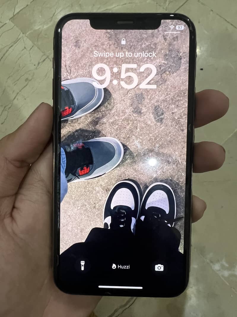 Apple iPhone 11 Pro 1