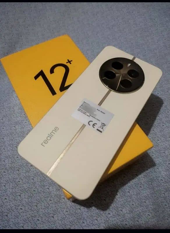 realme 12+5g 8+256 gb gold color 1